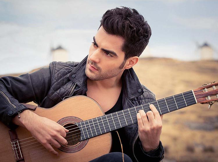 Miloš Karadaglić, guitar. Photo by Lars Borges, Mercury Classics.