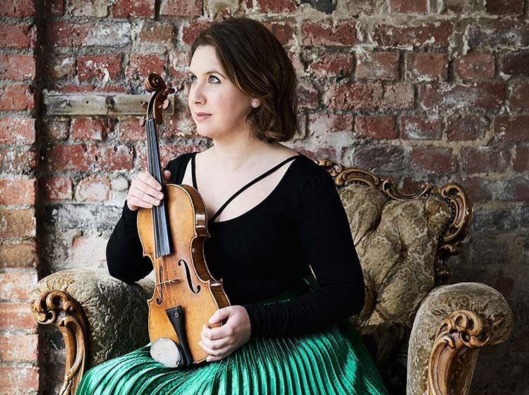 Chloë Hanslip. Photo by Kaupo Kikkas.