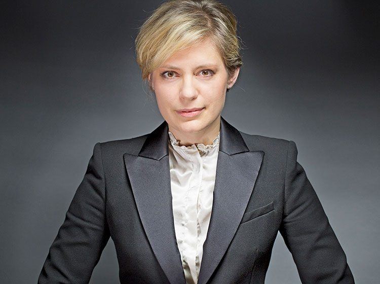 Pianist Beatrice Berrut. Photo by Olivier Roller.