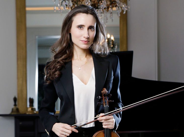 Jennifer Pike, violin