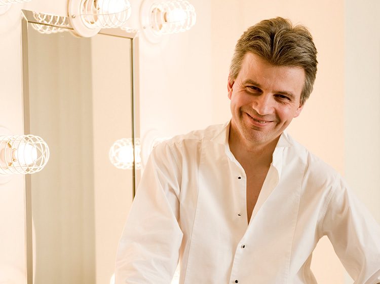 Pianist Mark Bebbington. Photo by Rama Knight