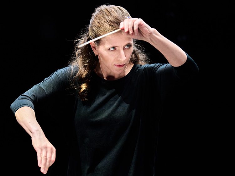 Kristiina Poska conductor. Photo by Kaupo Kikkas.