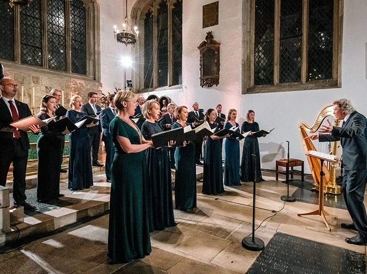 The Sixteen. Photo by Ami Creates.