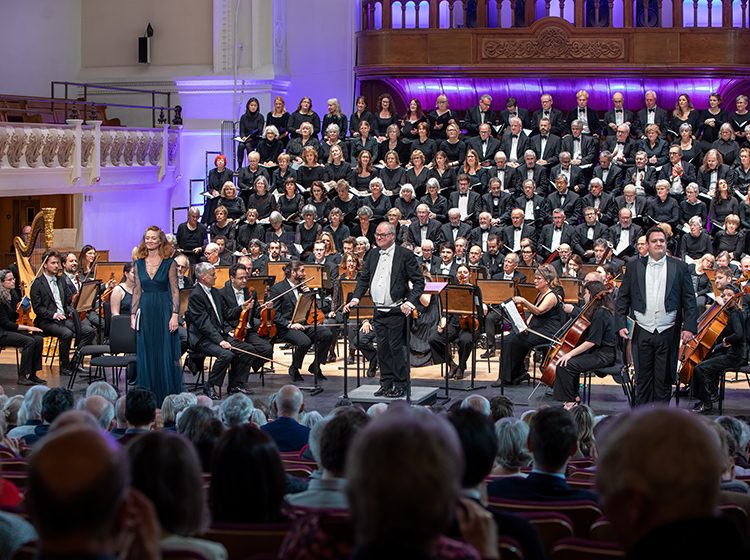 The London Chorus and New London Orchestra on stage at Cadogan Hall
