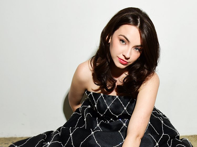 Stella Cole. Photo by Shervin Lainez.